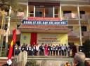 Tang qua HS.JPG - 