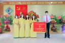 Trao cờ.jpg - 