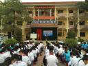CÔ vŨ tHỊ tHANH hƯỜNG - PHT NHÀ TRƯỜNG LÊN .JPG - 