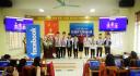 Tặng quà hs.jpg - 