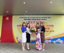 NGVN-Tặng hoa 6.jpg - 